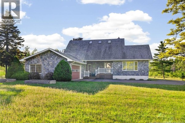 45 Les Arpents-verts Road, Grand Barachois, NB, photo 2