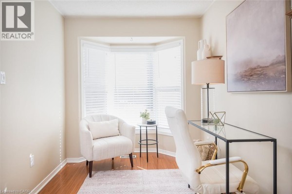 Family room - 45 Niska Drive, Waterdown, ON L8B0B5 Photo 4