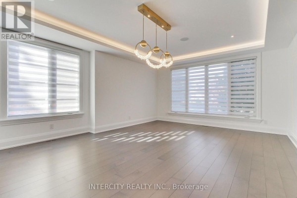 Living room - 45 Nordale Crescent, Toronto, ON M6M2Z9 Photo 5
