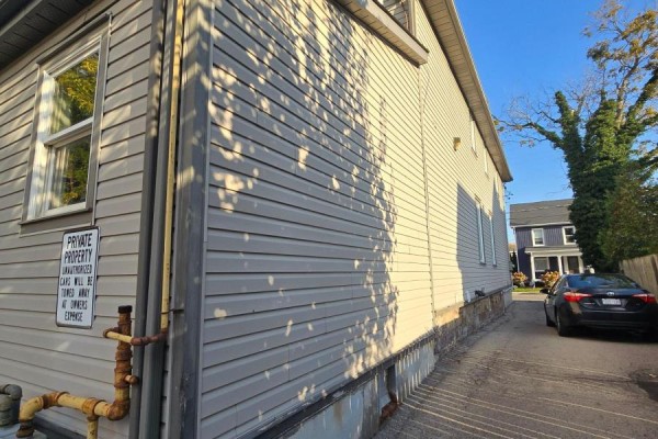 45 Ontario Street, Grimsby, ON L3M3H1 Photo 3