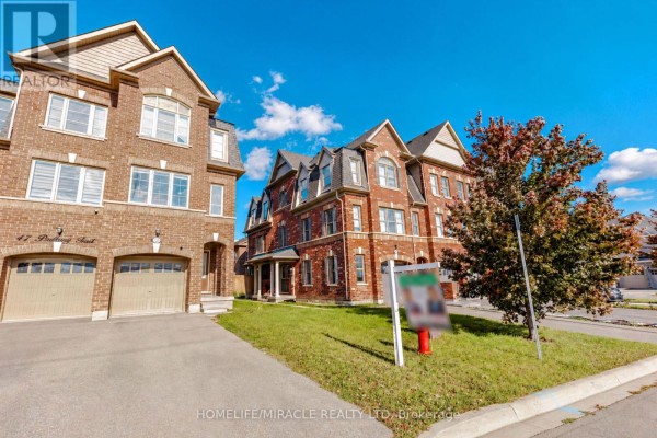 Family room - 45 Padbury Trail, Brampton, ON L7A4V2 Photo 2