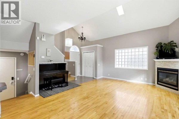 4pc Bathroom - 45 Patterson Hill Sw, Calgary, AB T3H2E6 Photo 5