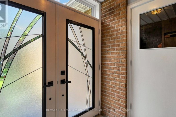 Family room - 45 Pinnacle Road, Toronto, ON M2L2V6 Photo 3