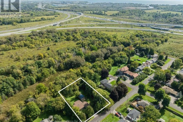 45 Queens Road, Whitby, ON, photo 2