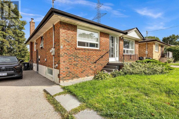 Bathroom - 45 Redwater Drive, Toronto, ON M9W1Z5 Photo 3