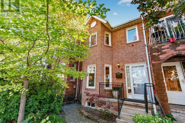 45 Robinson Street, Toronto