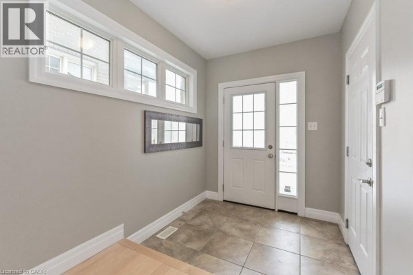 3pc Ensuite bath - 45 Rockcliffe Drive, Kitchener, ON N2R1W5 Photo 4