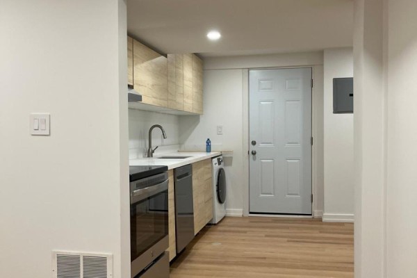 45 Stiver Drive, Newmarket, ON L3Y7V8 Photo 5