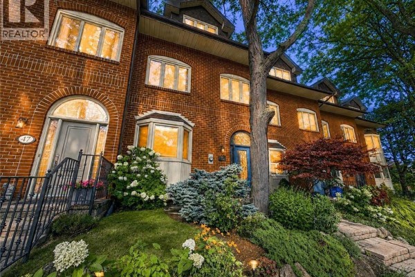 45 Tradewind Drive, Oakville, ON, photo 2