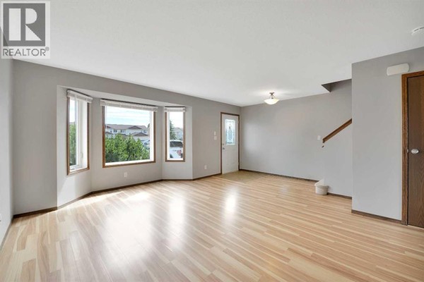 45 Winston Place, Blackfalds, AB, photo 3