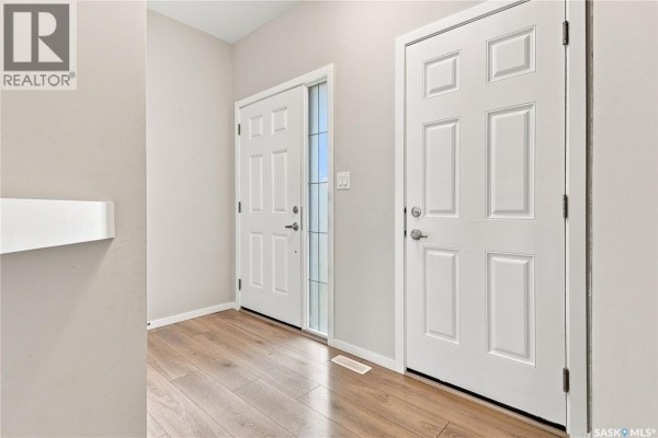 Dining room - 450 Aniskotaw Way, Saskatoon, SK S7V1M3 Photo 3
