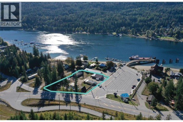 450 Balfour Ferry Road, Balfour, BC V0G1C0 Photo 4