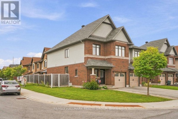 450 Brettonwood Ridge, Ottawa, ON, photo 3