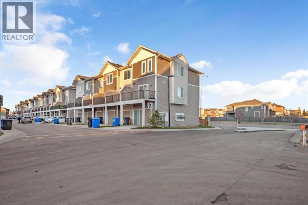 450 Canals Crossing Sw, Airdrie, AB, photo 2