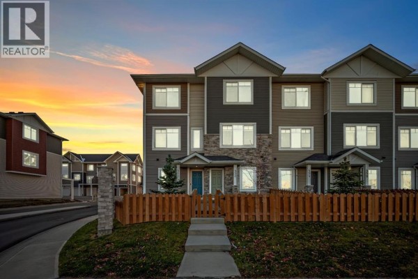 450 Canals Crossing Sw, Airdrie, AB, photo 3