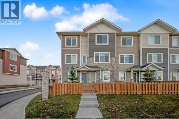 Foyer - 450 Canals Crossing Sw, Airdrie, AB T4B4L3 Photo 4