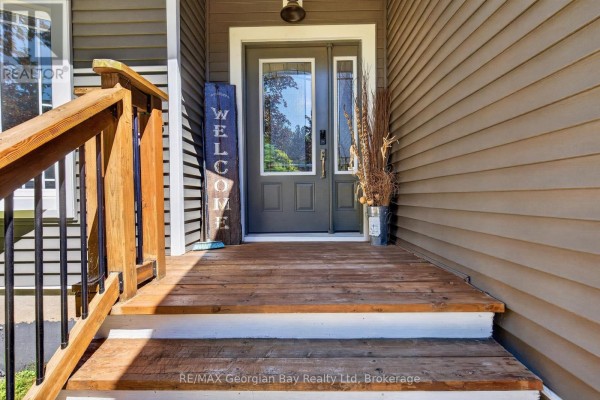 Laundry room - 450 Ellerys Side Road, Tiny, ON L4R0E3 Photo 2