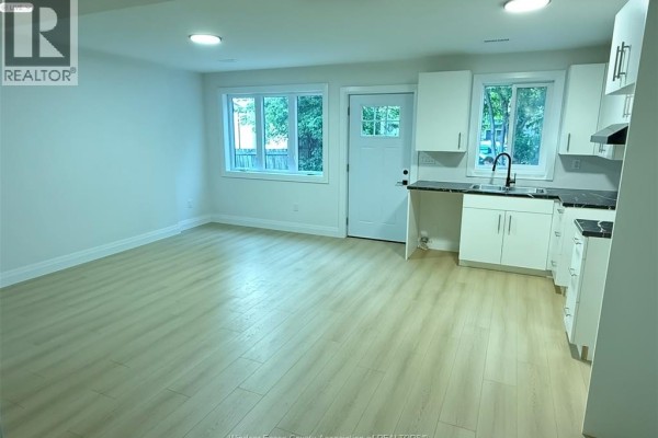 2pc Bathroom - 450 Mill Unit# 2, Windsor, ON N9C2R6 Photo 2