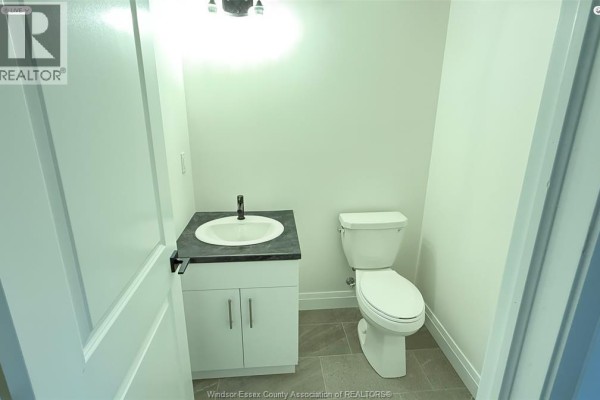 Kitchen - 450 Mill Unit# 2, Windsor, ON N9C2R6 Photo 5