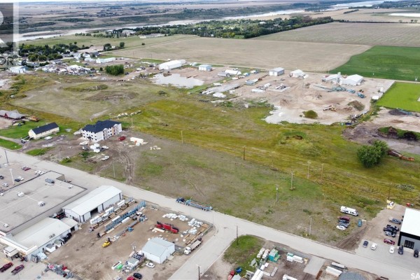 450 Railway Avenue, Outlook, SK S0L2N0 Photo 2
