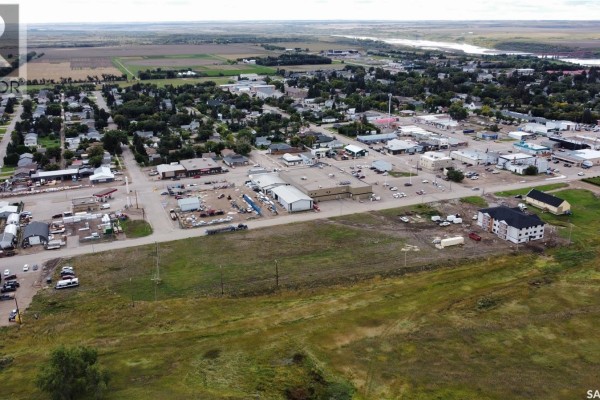 450 Railway Avenue, Outlook, SK S0L2N0 Photo 3