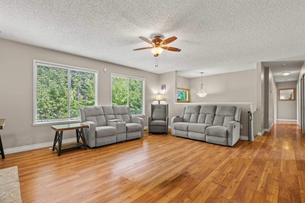 Primary Bedroom - 450 Wardle Street, Hope, Hope, BC V0X1L0 Photo 4