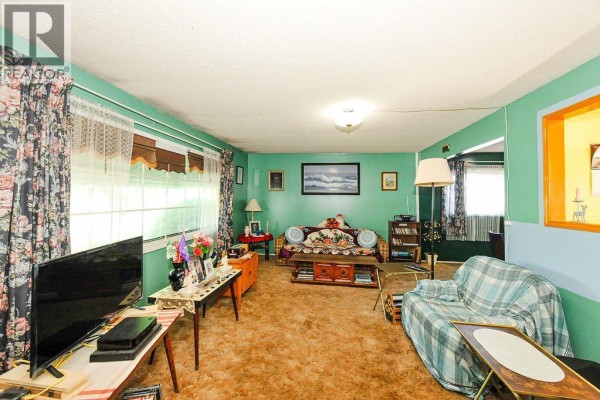3pc Bathroom - 4501 46 Street, Camrose, AB T4V1G2 Photo 5