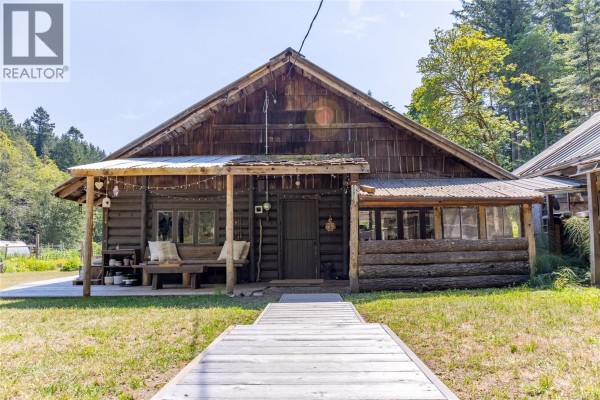 4501 Short Rd, Pender Island, BC V0N2M1 Photo 5