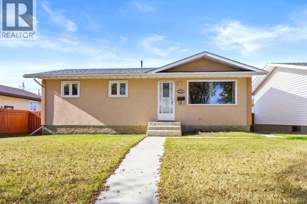 4504 67 Street, Camrose
