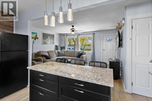 Bedroom - 4504 67 Street, Camrose, AB T4V2P9 Photo 5