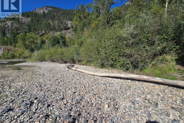 4504 Yellowhead Highway S, Little Fort, BC V0E2C0 Photo 3