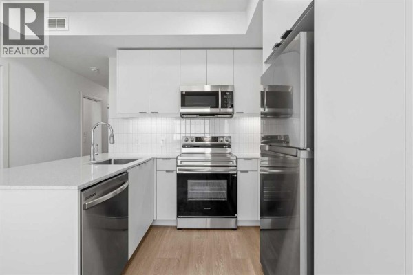 4pc Bathroom - 4505, 8500 19 Avenue Se, Calgary, AB T2A7V1 Photo 2