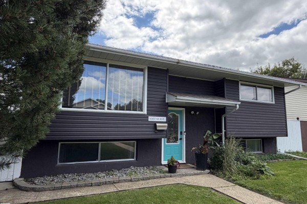 Family room - 4507 46 Av, Wetaskiwin, AB T9A1X1 Photo 3