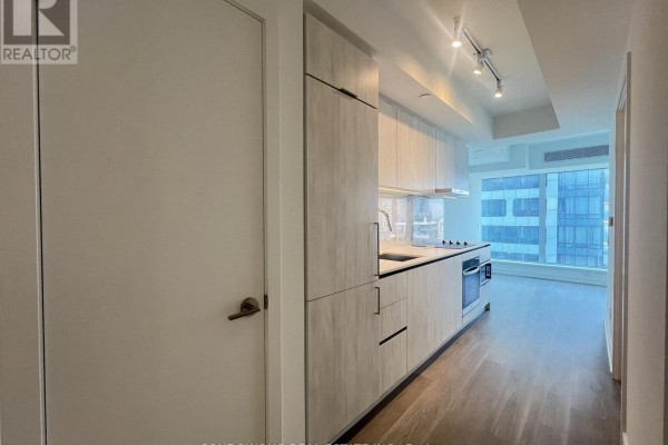 Dining room - 4508 - 8 Wellesley Street W, Toronto, ON M4Y0J5 Photo 2
