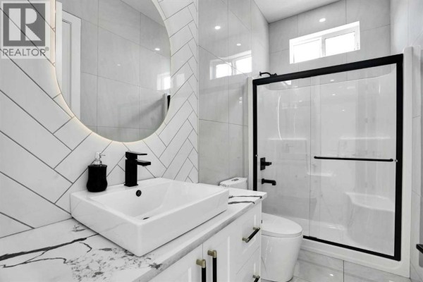 Foyer - 4508 87 Avenue Ne, Calgary, AB T3J2H9 Photo 5