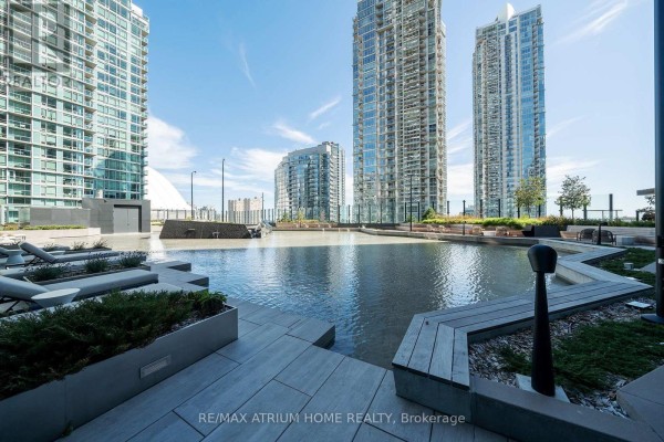 4510 - 3 Concord Cityplace Way, Toronto, ON M5V0X4 Photo 2