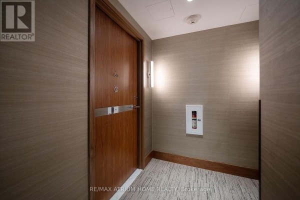 4510 - 3 Concord Cityplace Way, Toronto, ON M5V0X4 Photo 4