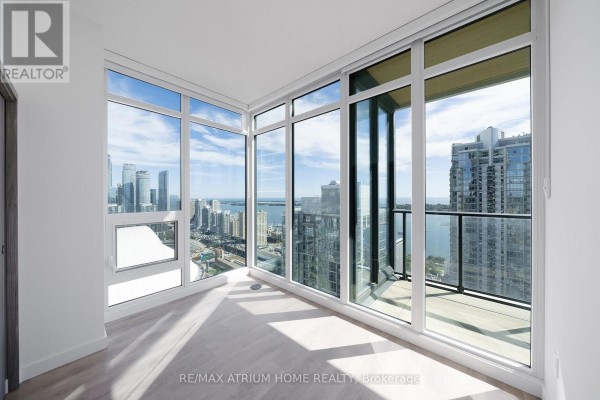 4510 - 3 Concord Cityplace Way, Toronto, ON M5V0X4 Photo 5