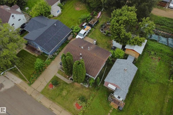 Kitchen - 4510 55 Avenue, Barrhead, AB T7N1K1 Photo 3
