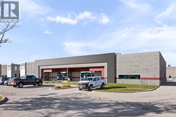4510 Rhodes Drive Unit# 705-3, Windsor, ON N8W5K5 Photo 2