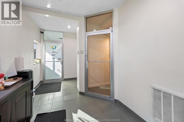 4510 Rhodes Drive Unit# 705-3, Windsor, ON N8W5K5 Photo 5