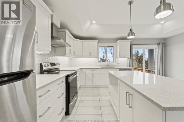 Utility room - 4511 Ursula, Lakeshore, ON N0P1J0 Photo 5