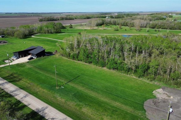 45147 T.tkachyk Road, Elm Creek, MB R0G0N0 Photo 4