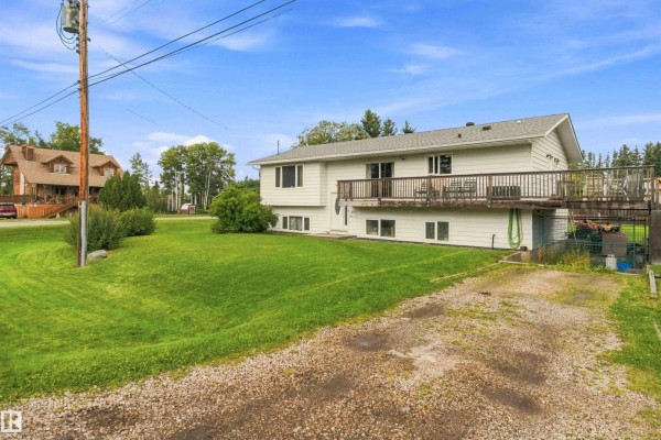 Family room - 4515 46a Street St, Rural Lac Ste  Anne County, AB T0E0E0 Photo 4