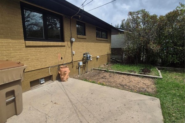 4515 Sherwood Drive, Regina, SK, photo 2