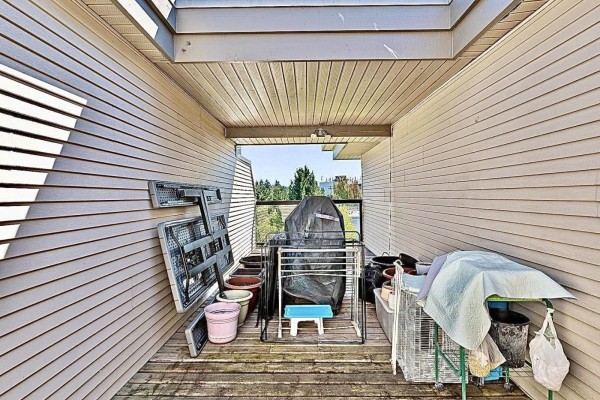452 10838 City Parkway, Surrey, BC, photo 3