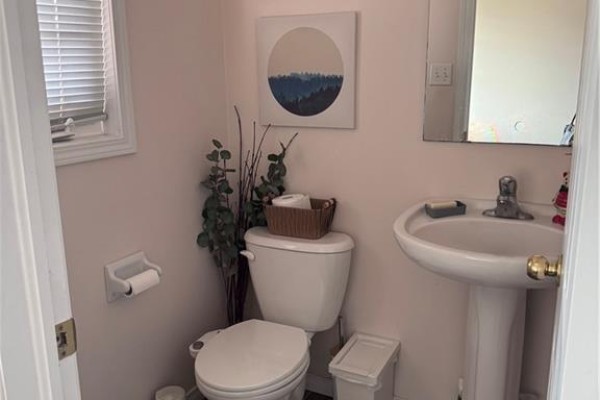 452 Beaumont Crescent, Kitchener, ON, photo 3