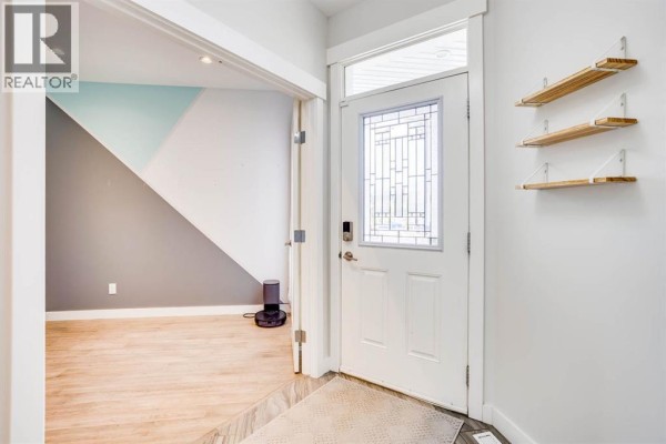 Foyer - 452 Dixon Road, Fort Mcmurray, AB T9K2Y6 Photo 3
