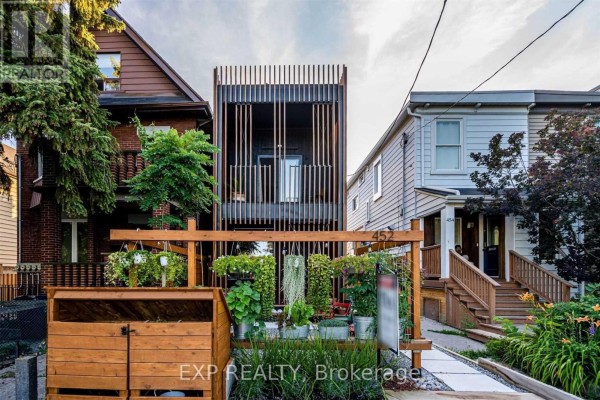 452 Montrose Avenue, Toronto, ON, photo 2