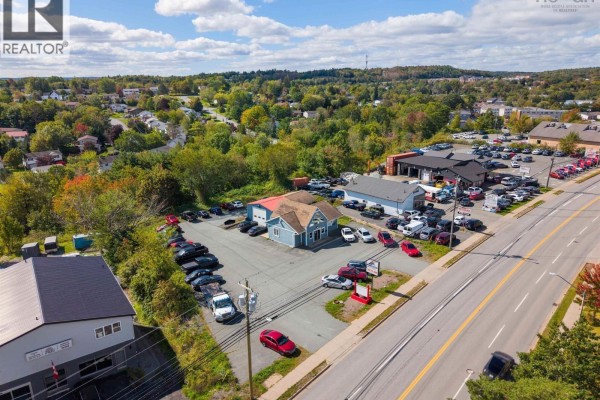 452 Sackville Drive, Lower Sackville, NS B4C2R8 Photo 2
